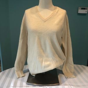 Cashmere sweater
